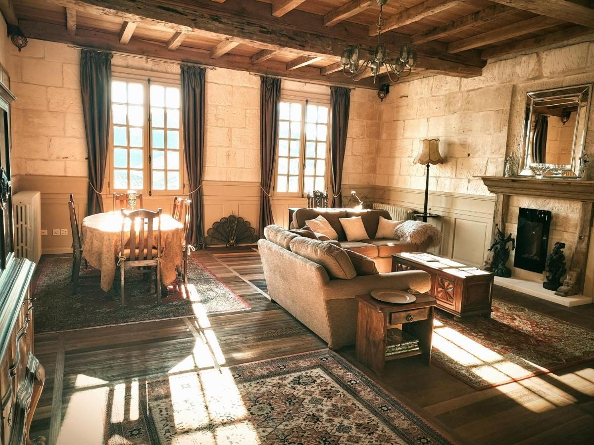 Chateau Des Senechaux, Bourdeilles Bagian luar foto