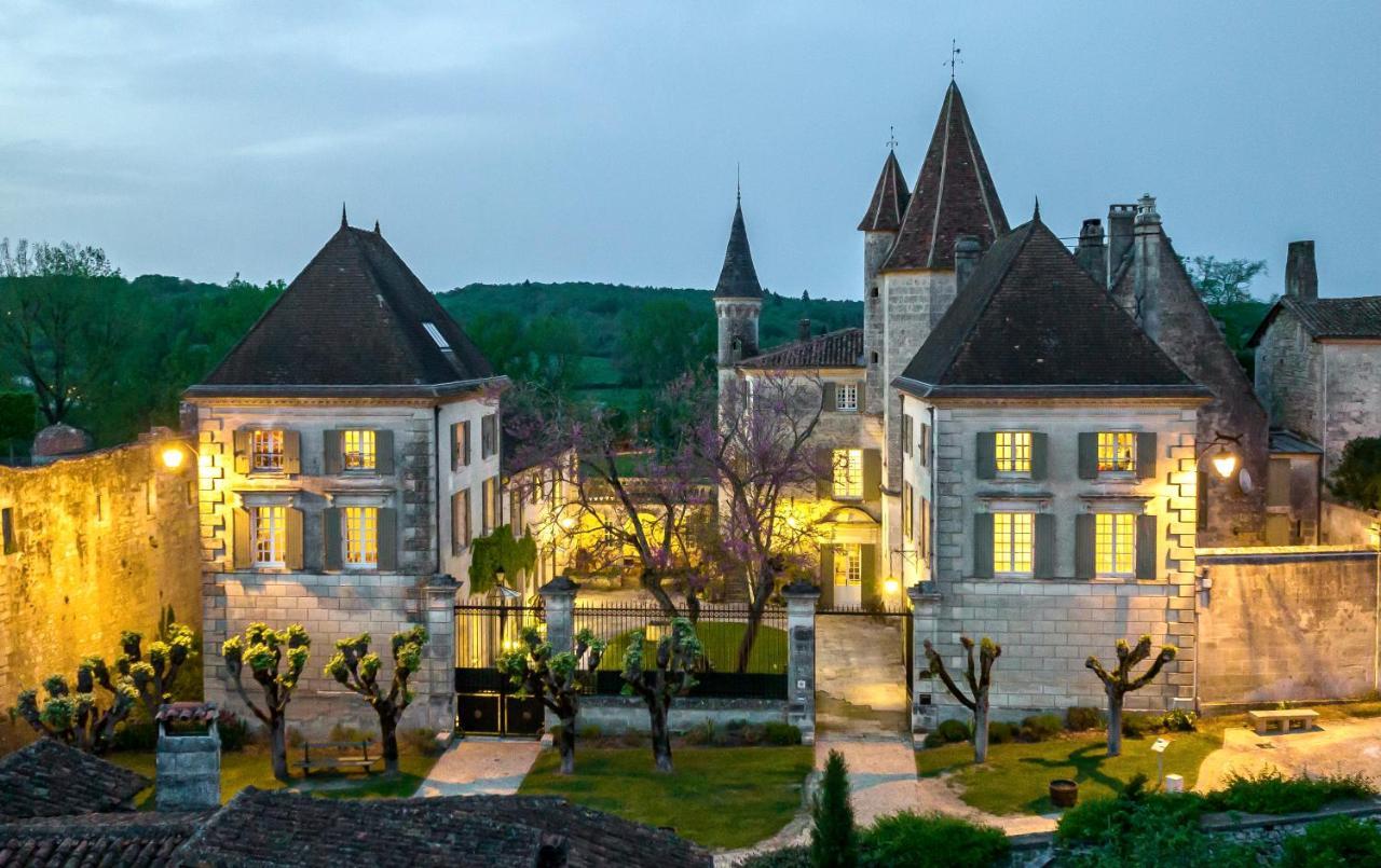 Chateau Des Senechaux, Bourdeilles Bagian luar foto