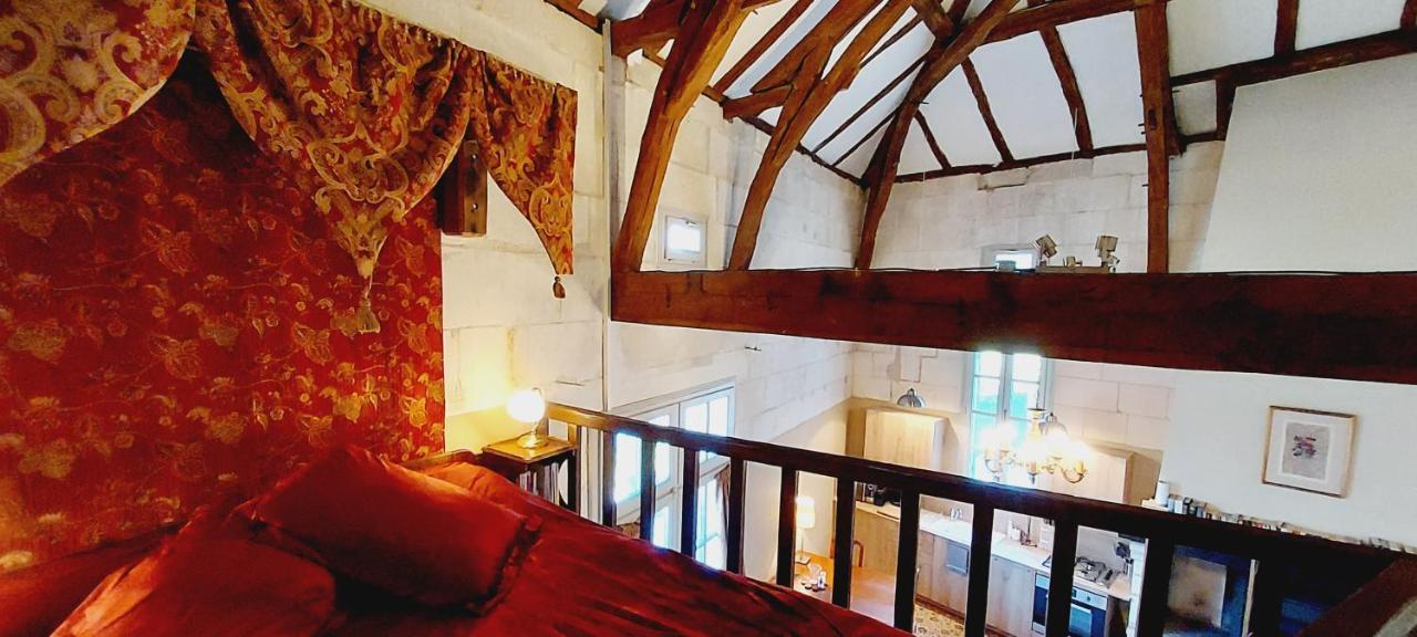 Chateau Des Senechaux, Bourdeilles Bagian luar foto